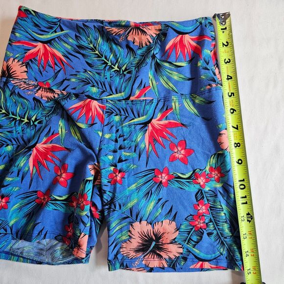 Pink Victoria's Secret Yoga or Biker Pretty Floral Cotton Shorts sz S - Picture 5 of 7